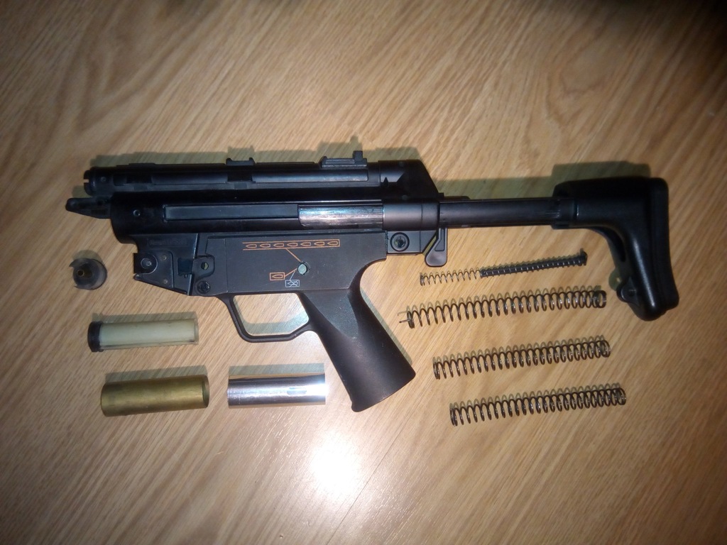 M16とMP5 SRC H&K MP5 SD6 サイレンサー フルサイズ電動ガン サブ