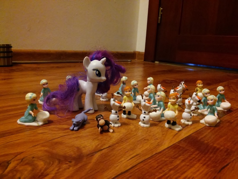 Konik Little Pony i figurki Kraina Lodu WOŚP