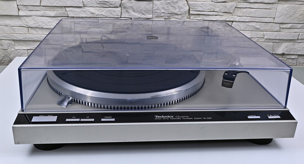 TECHNICS SL-Q33 Wysokiej klasy japoński gramofon .