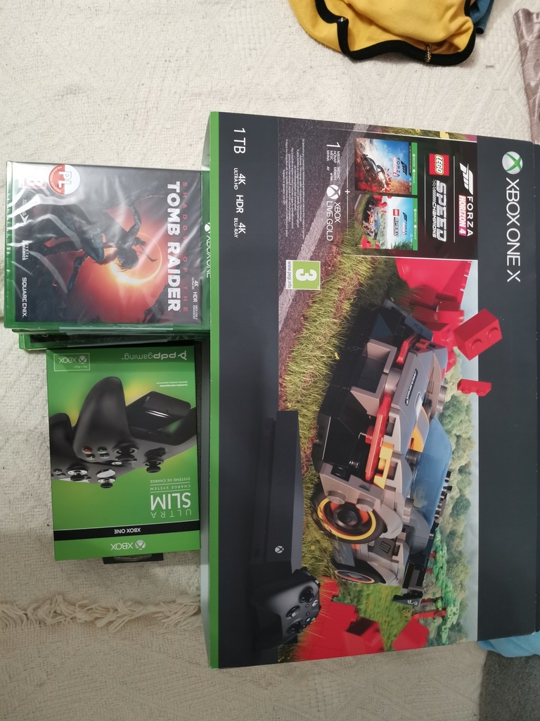 Konsola Xbox One X 1TB + Forza Horizon 4 LEGO - GW
