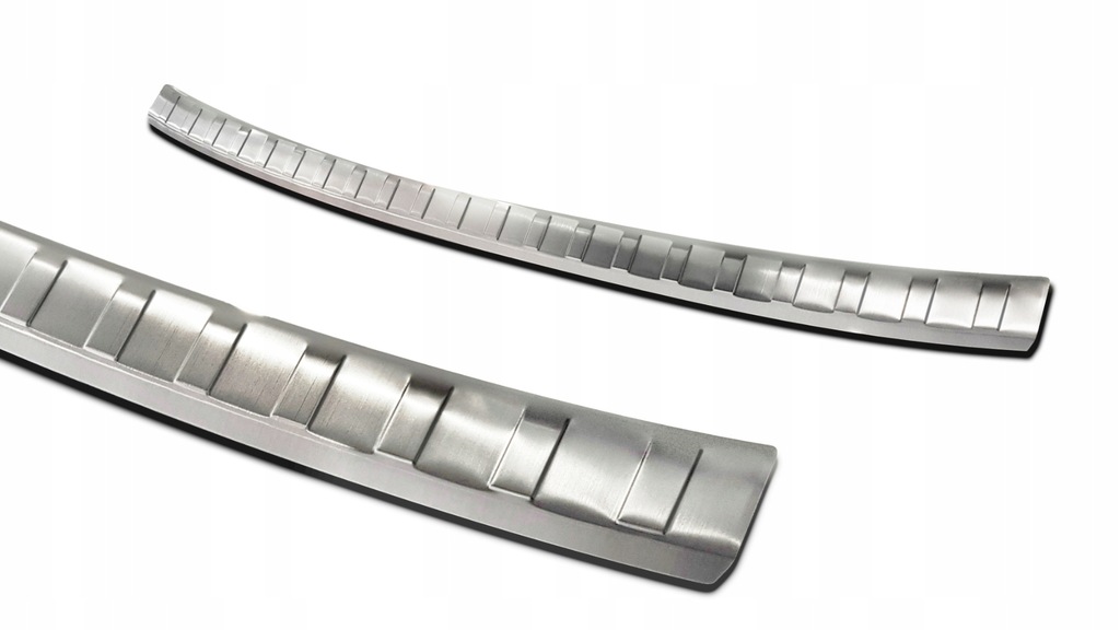 Listwa nakładka na zderzak VW Golf 8 HB