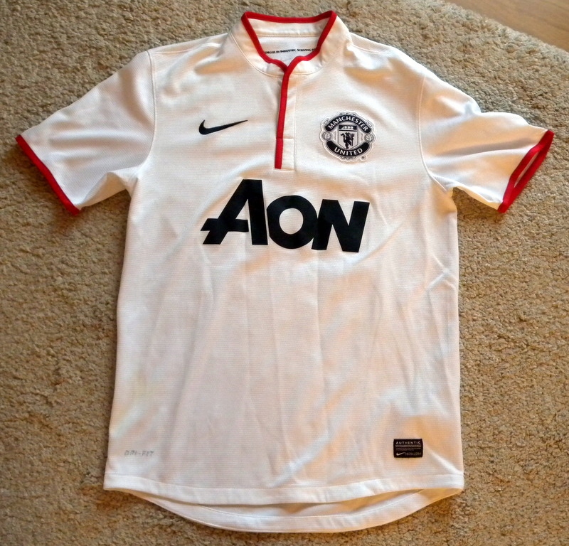 KOSZULKA - NIKE - MANCHESTER UTD F.C. / 15 ROHAN