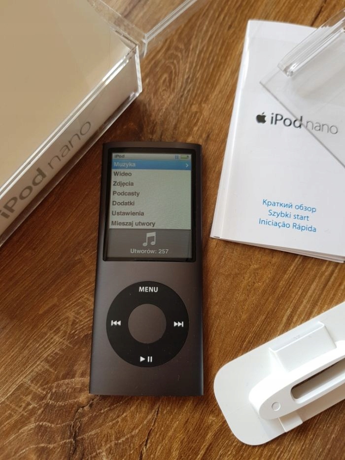 Czarny Ipod NANO 4G 8gb + opaska Nike +