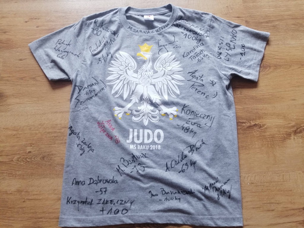 Koszulka z MŚ Judo 2018 z autografami kadrowiczów