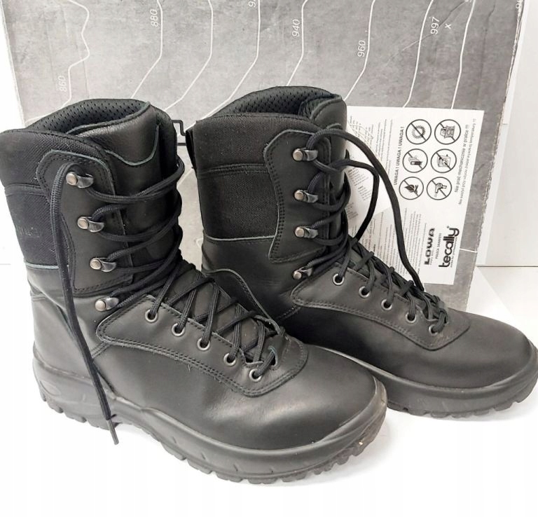 Lowa uplander gtx black hotsell