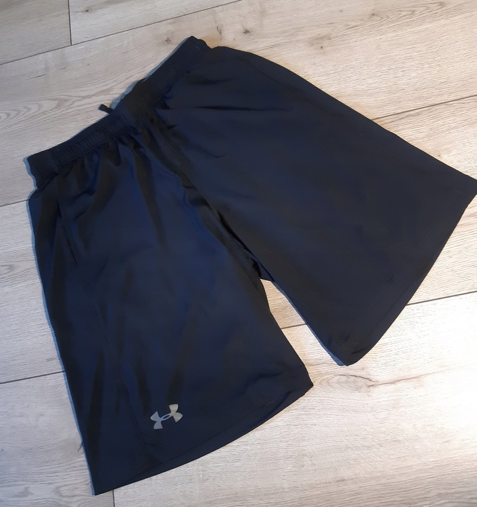 UNDER ARMOUR czarne spodenki męskie rozm M