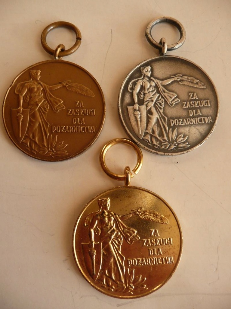 3 medale ZA ZASŁUGI DLA POŻARNICTWA RP