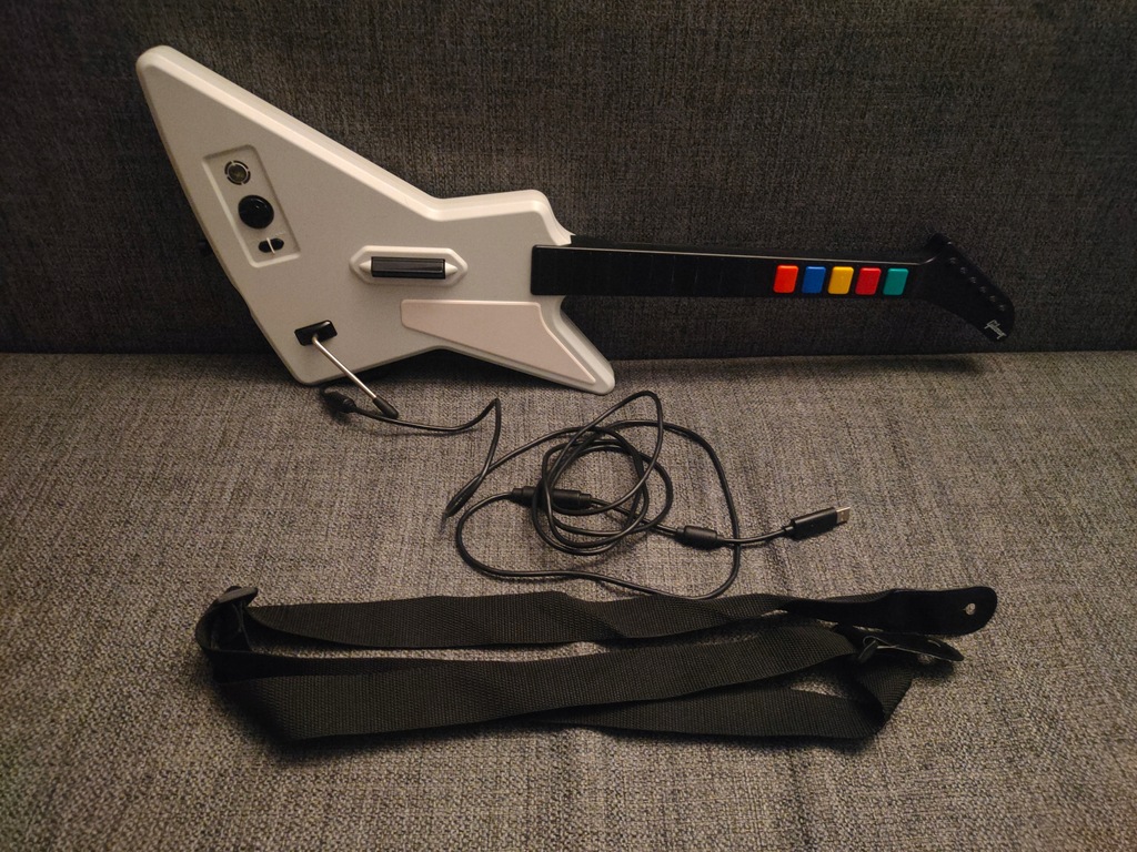 GITARA GUITAR HERO X-PLORER XPLORER PASEK XBOX 360 / PC STAN BDB SPRAWNA