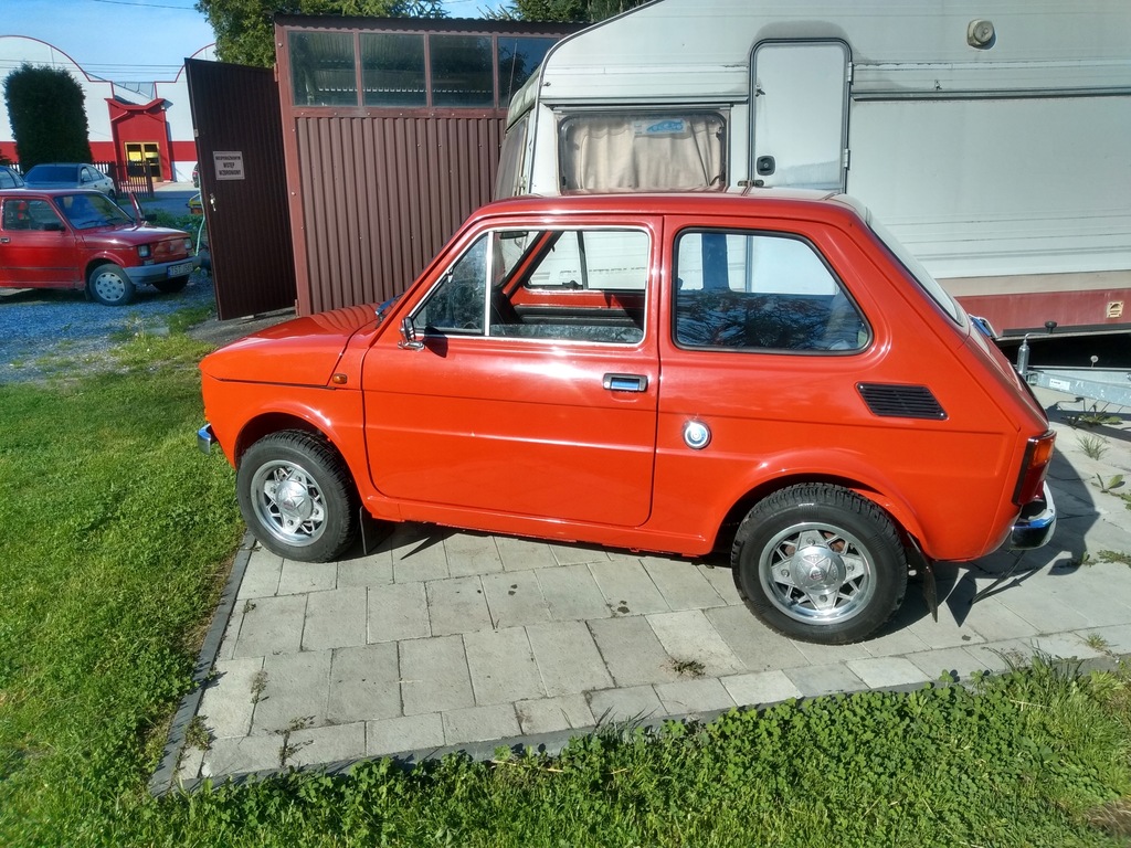 Fiat 126p polski fiat na nowy częściach alufelgi