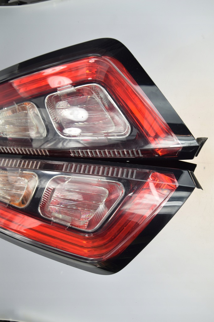 Fiat Grande Punto Evo lampy tył kpl LED wtyczki