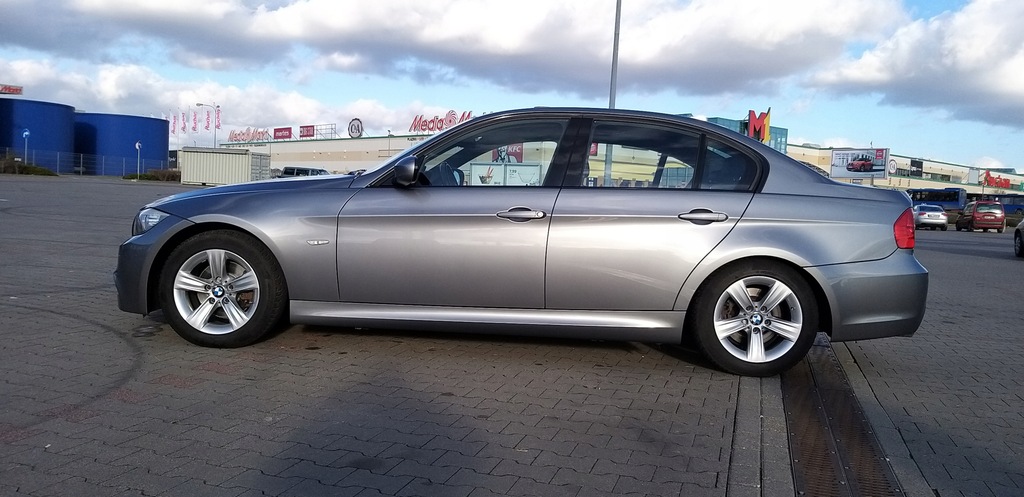 BMW 3 (E90) 320 i 170 KM w automacie + M pakiet