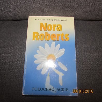 NORA ROBERTS-POKOCHAC JACKIE-