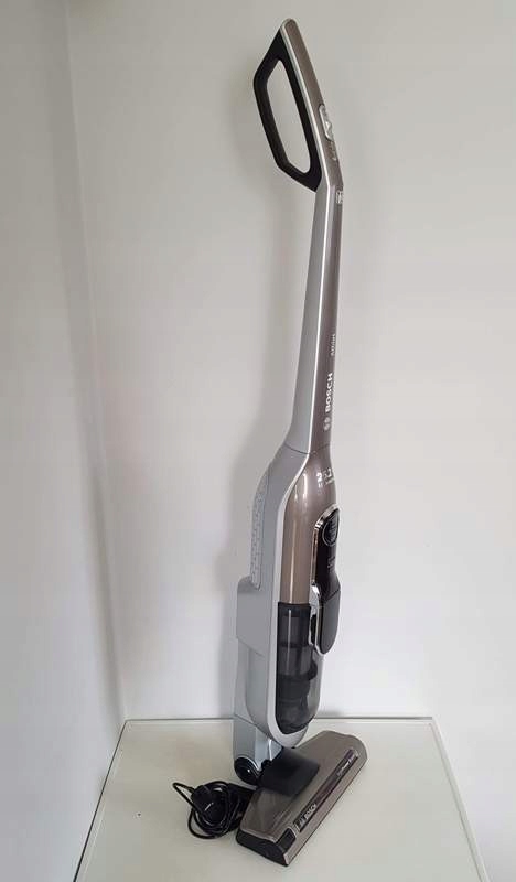 Купить Вертикальный пылесос на аккумуляторе. Bosch BCH6L2561 Спортсмен ...
