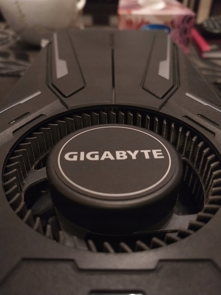 Chłodzenie Gigabyte GeForce RTX 2080 SUPER Turbo