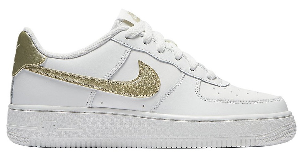 Nike Air Force 1 BUTY SPORTOWE damskie 37,5 Nike Air Force 1 BUTY SPORTOWE damskie 37,5