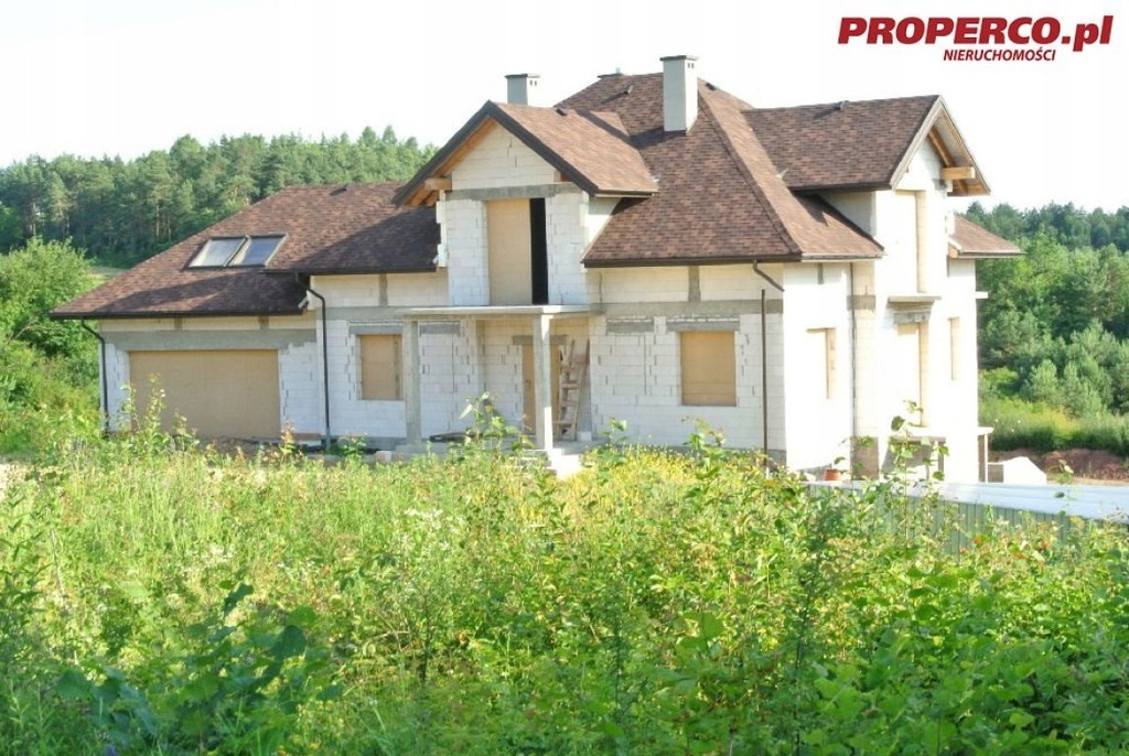 Dom, Piekoszów (gm.), Kielecki (pow.), 504 m²