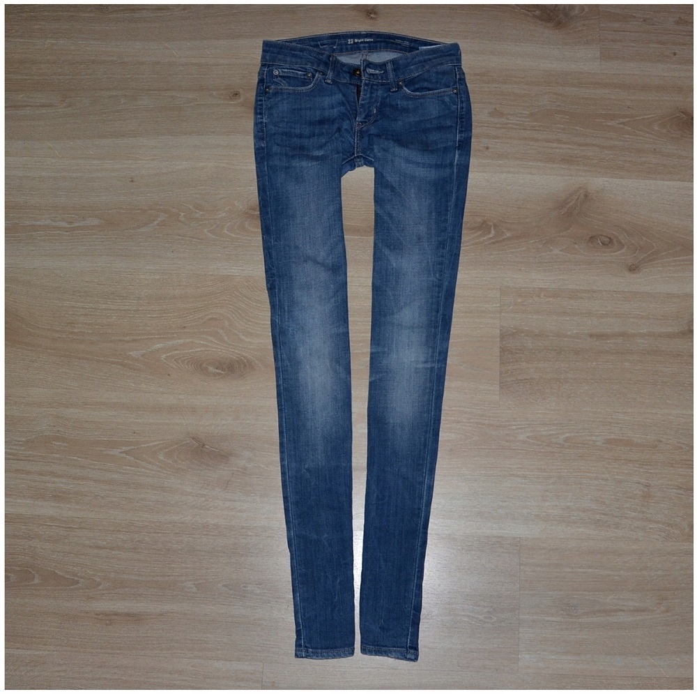 levis slight curve modern rise skinny