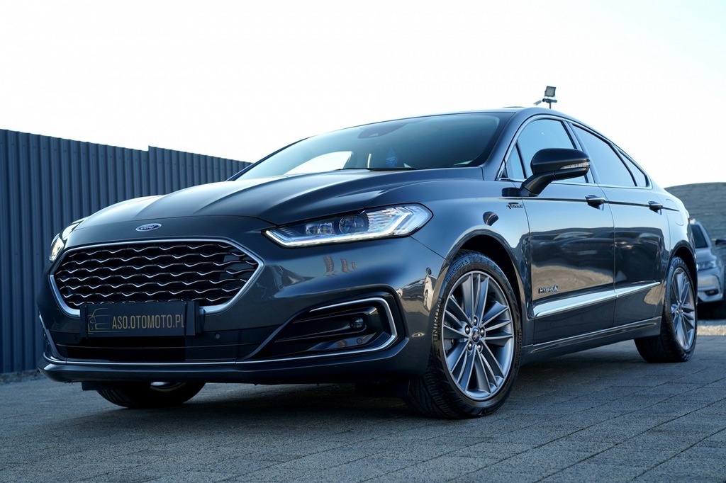Ford Mondeo VIGNALE ful led KAMERA nawi SKÓRA