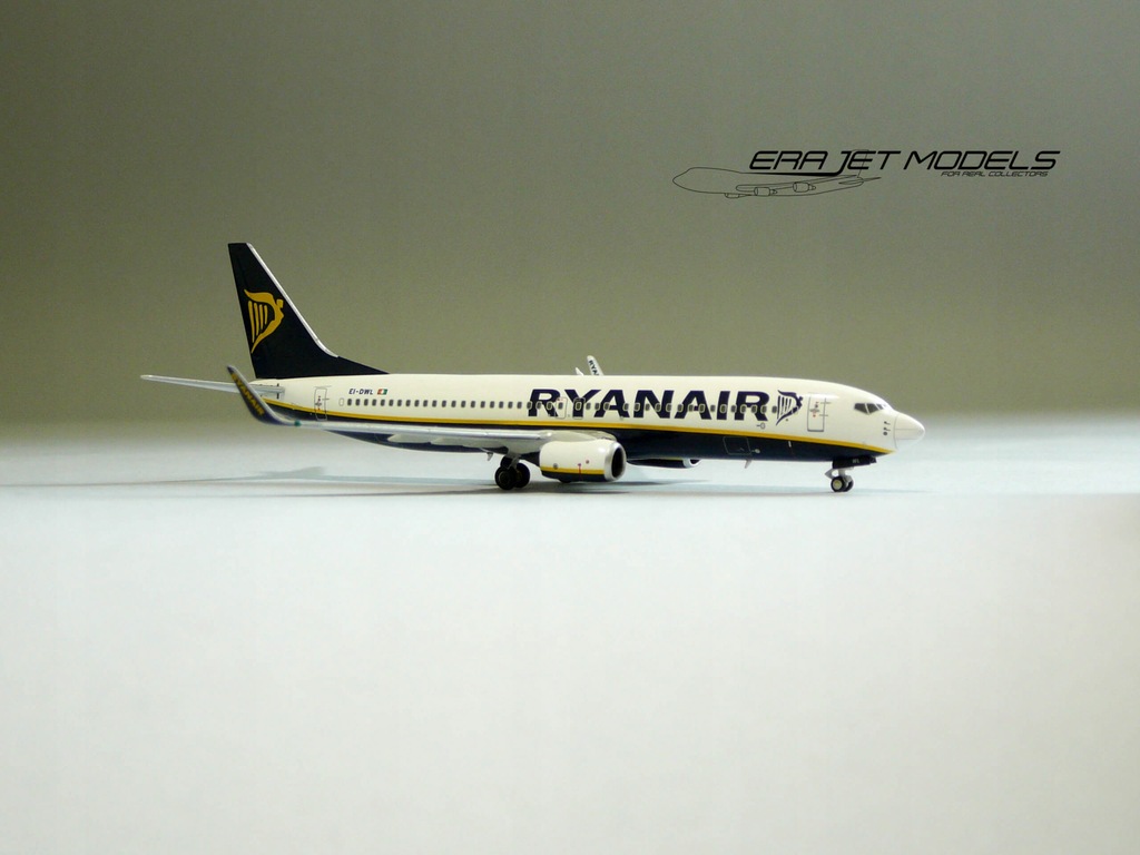 Купить Модель самолета Boeing 737-800 Ryanair в масштабе 1:400.: отзывы, фото, характеристики в интерне-магазине Aredi.ru