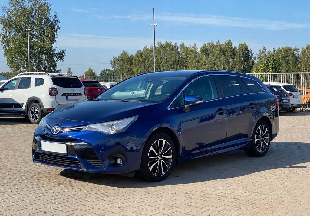 Toyota Avensis 1.8 Prestige 2018 Rok