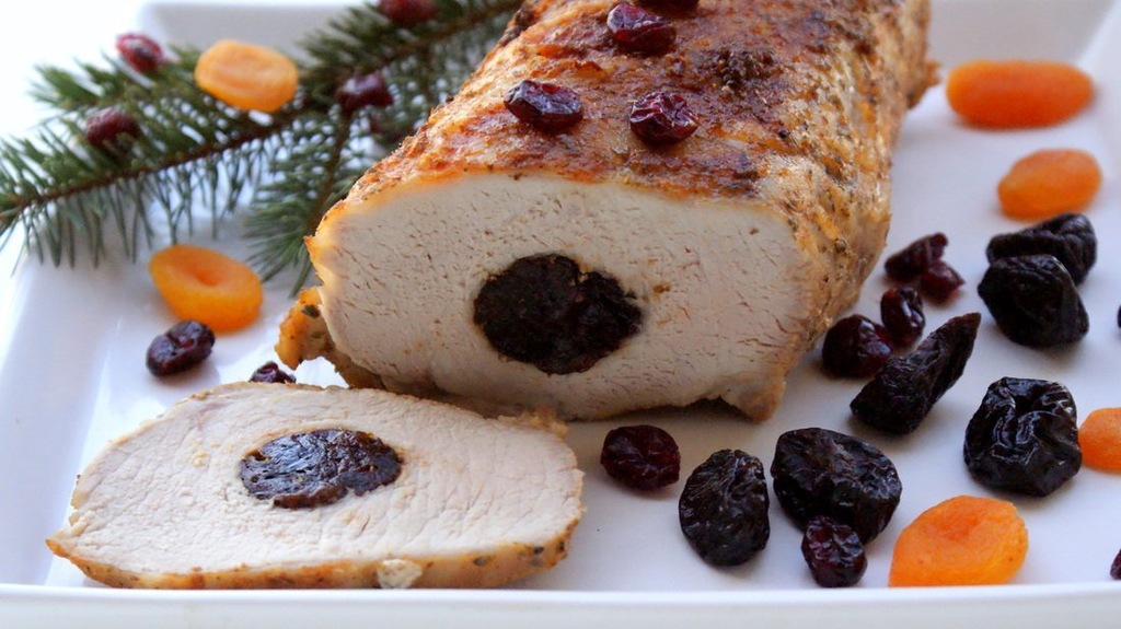 SCHAB ze śliwką i morelą suszoną domowy