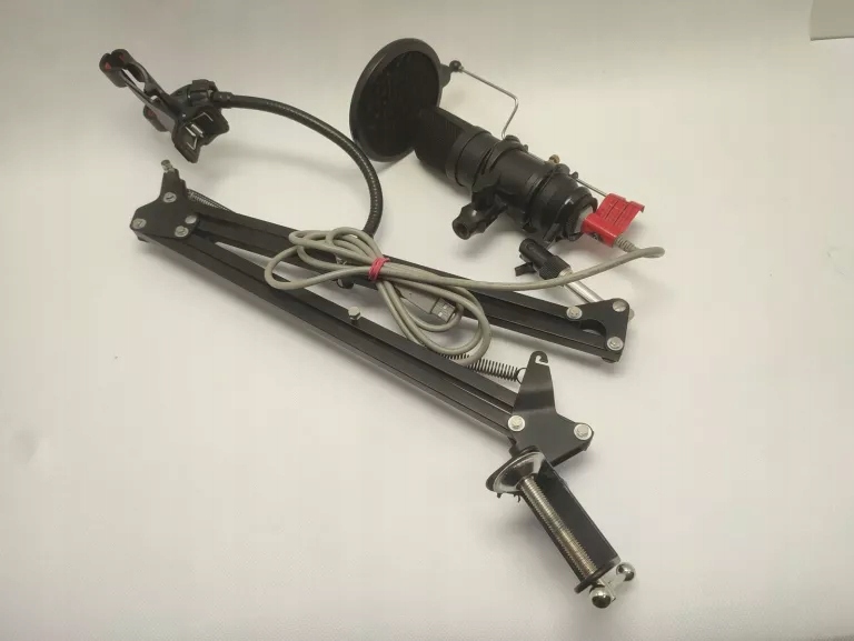 MIKROFON POJEMNOŚCIOWY NOVOX NC-1/ STATYW