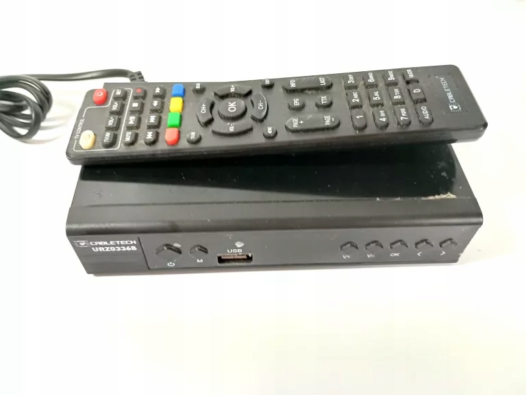 DEKODER DVB-T2 CABLETECH URZ0336B