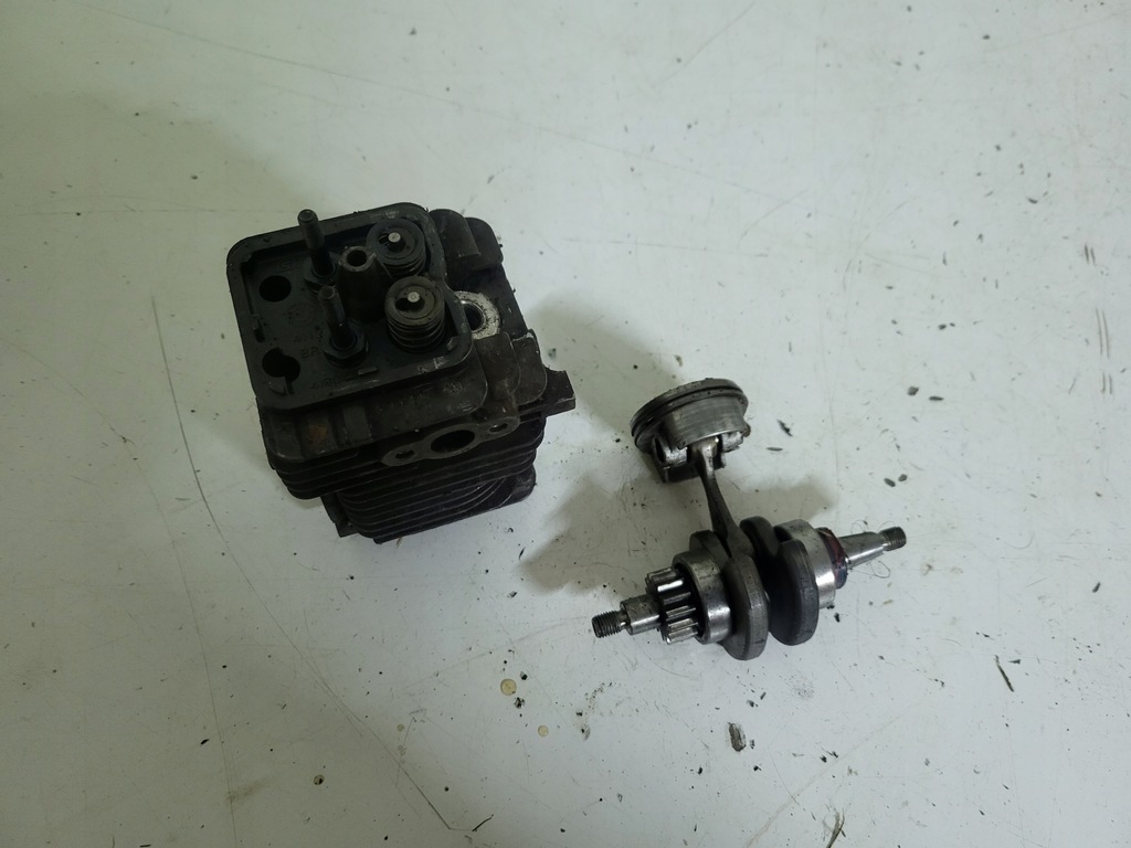 Kosa Stihl FS 87 130 Cylinder tłok wał silnik 2