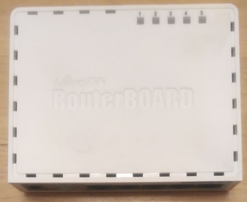 Mikrotik RB951-2n