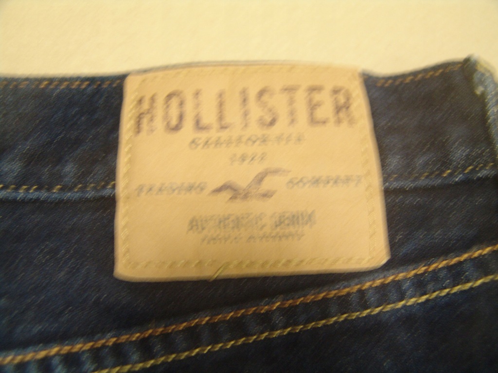 Nowe jeansy HOLLISTER m.Slim Straight r. 34/32