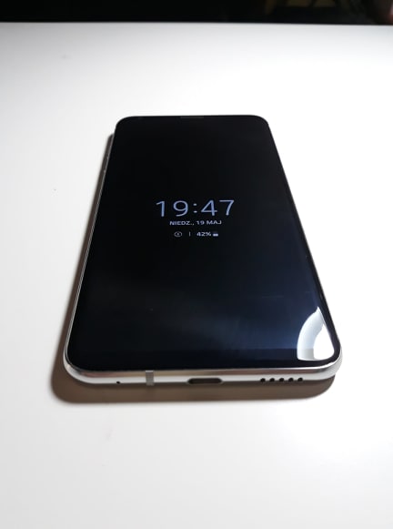 Купить Смартфон LG v30 Silver СРОЧНО!: отзывы, фото, характеристики в интерне-магазине Aredi.ru