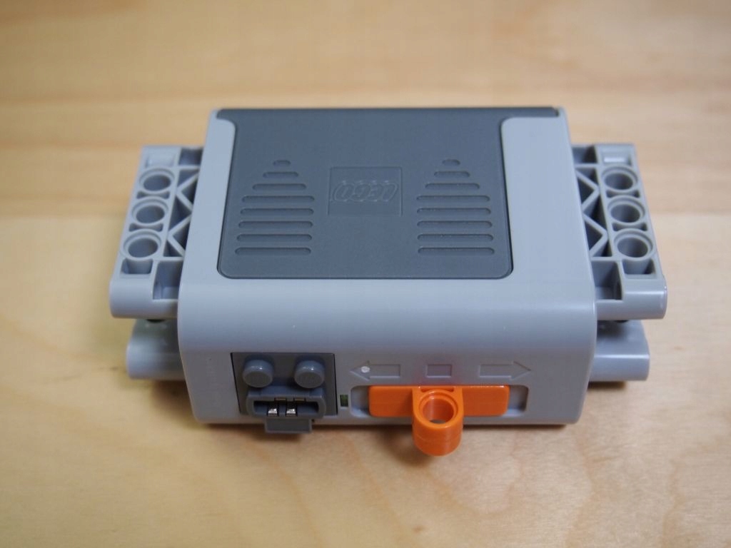 LEGO POWER FUNCTIONS - BATTERY BOX AA 8881