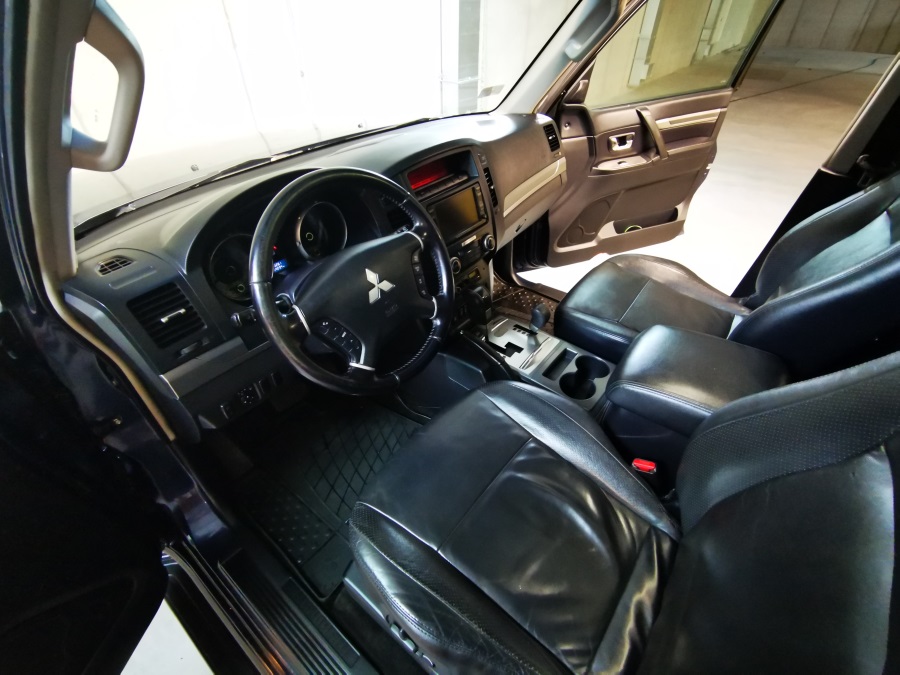 Купить Mitsubishi Pajero 4x4 INTENSE + Рокфорд: отзывы, фото, характеристики в интерне-магазине Aredi.ru