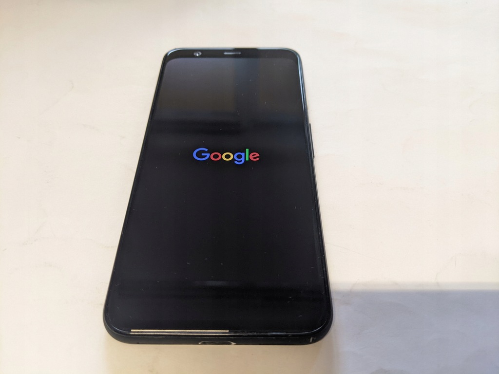 Smartfon Google Pixel 4 GB / 64 GB czarny