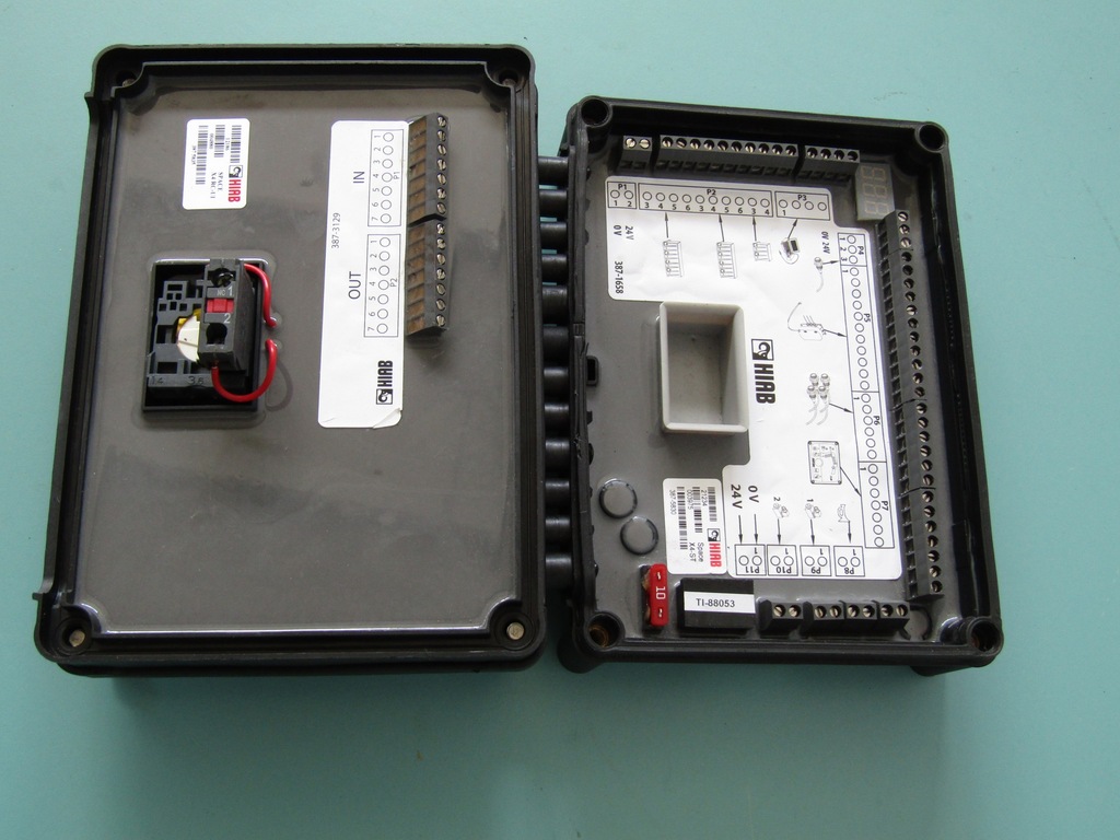 HIAB SPACE X4 RCU1 + HIAB X4 ST PANEL STERUJĄCY 7437025570 oficjalne archiwum Allegro