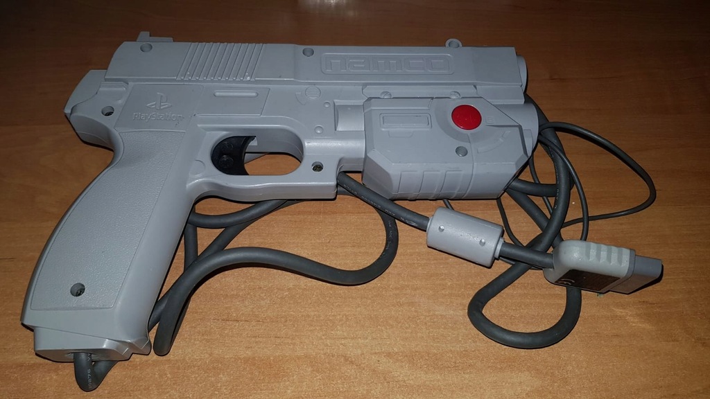 Używany pistolet NAMCO do konsoli PS1