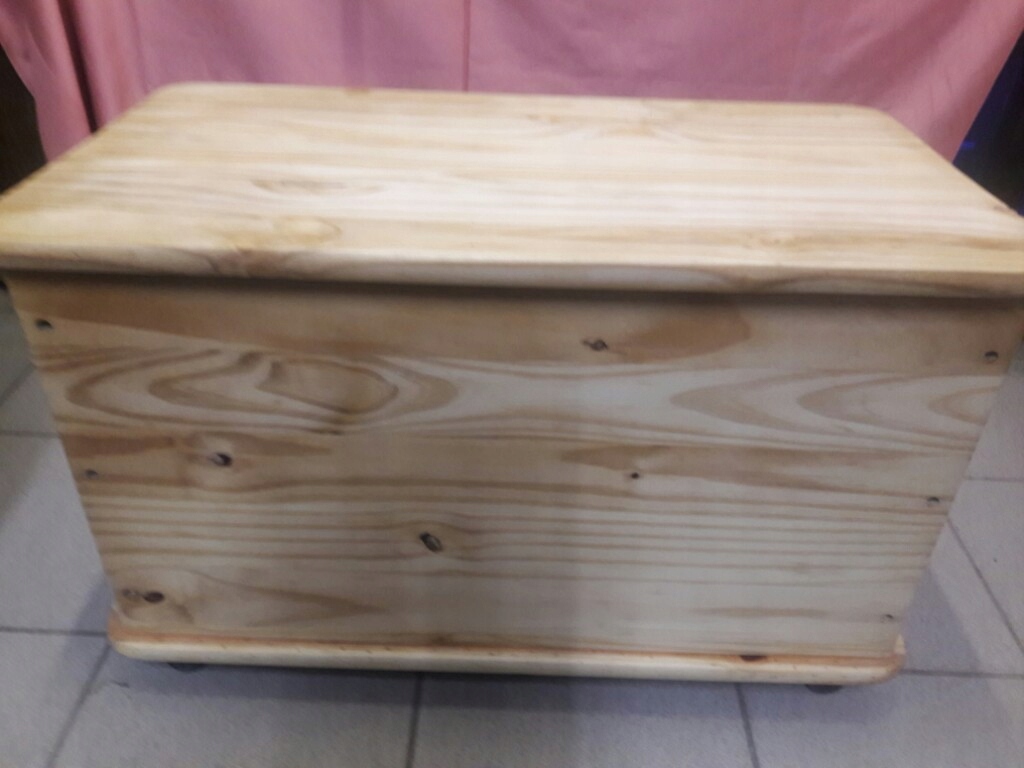 kufer drewniany skrzynia