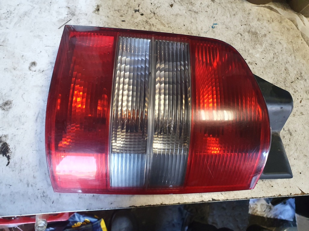 Купить Фонарь задний правый VW T5 LIFT хэтч: отзывы, фото и ...