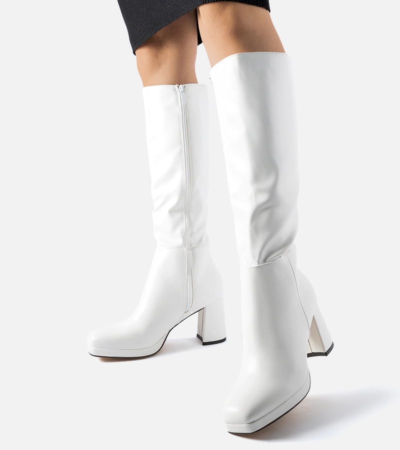 Białe kozaki z kwadratowym czubkiem 26345 40 - 15742938746