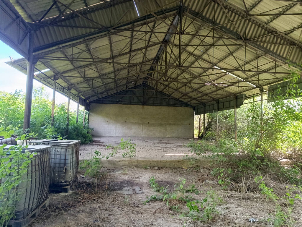 Magazyny i hale, Besiekierz Nawojowy, 360 m²