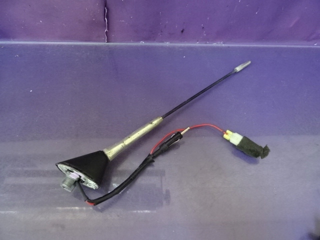 ANTENA RADIOWA RADIA NISSAN ALMERA N15 95-00