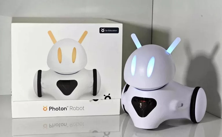 PHOTON ROBOT