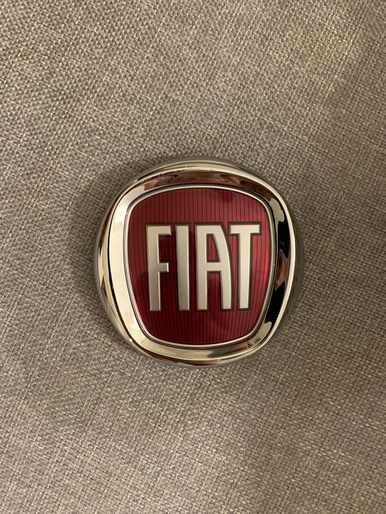 Znaczek na zderzak OE Fiat 500 2018