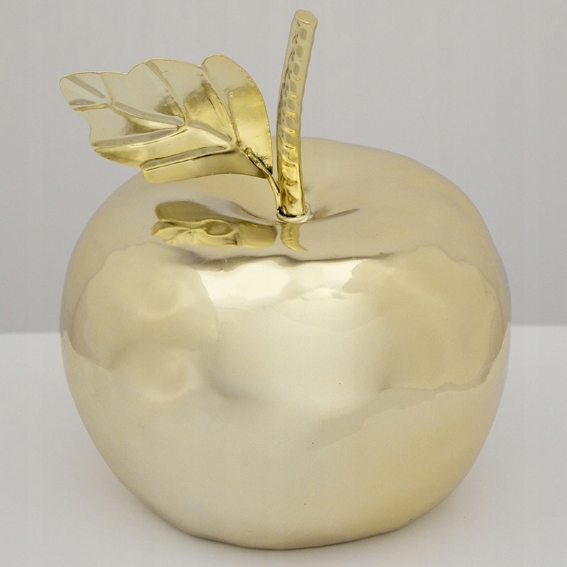 Gold apple интернет. Золотое яблоко. Яблоко из золота. Золотые яблоки в Серебряном обрамлении. Статуэтка золотое яблоко.