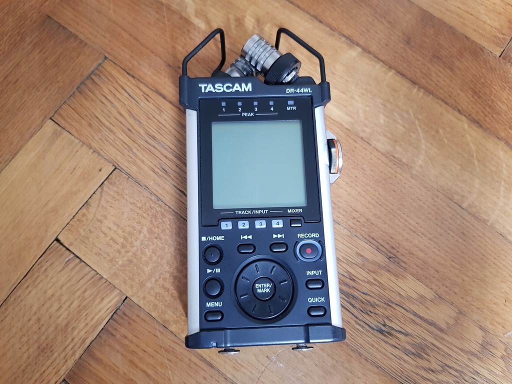 TASCAM DR 44 WL REJESRTATOR DZWIĘKU z wi-fi DR-44