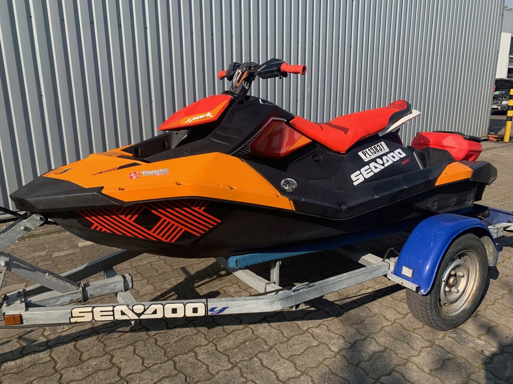 SEA-DOO SPARK TRIXX 3up 2018 Nowy silnik ASO !!!