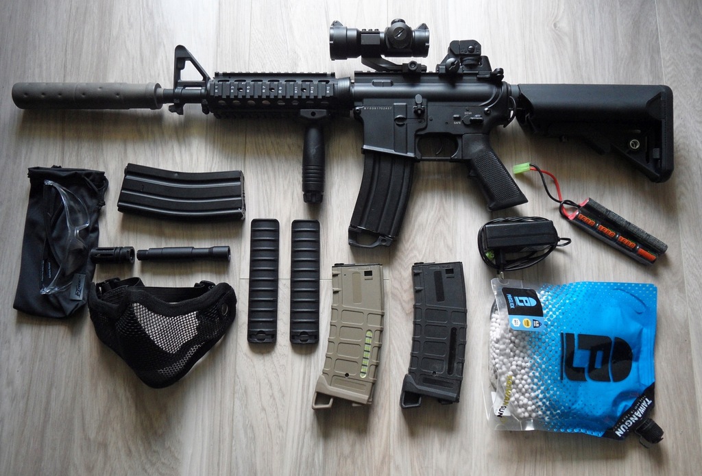 !BCM! M4 BOYI, KOLIMATOR AIMPOINT, TŁUMIK, 4 MAGI