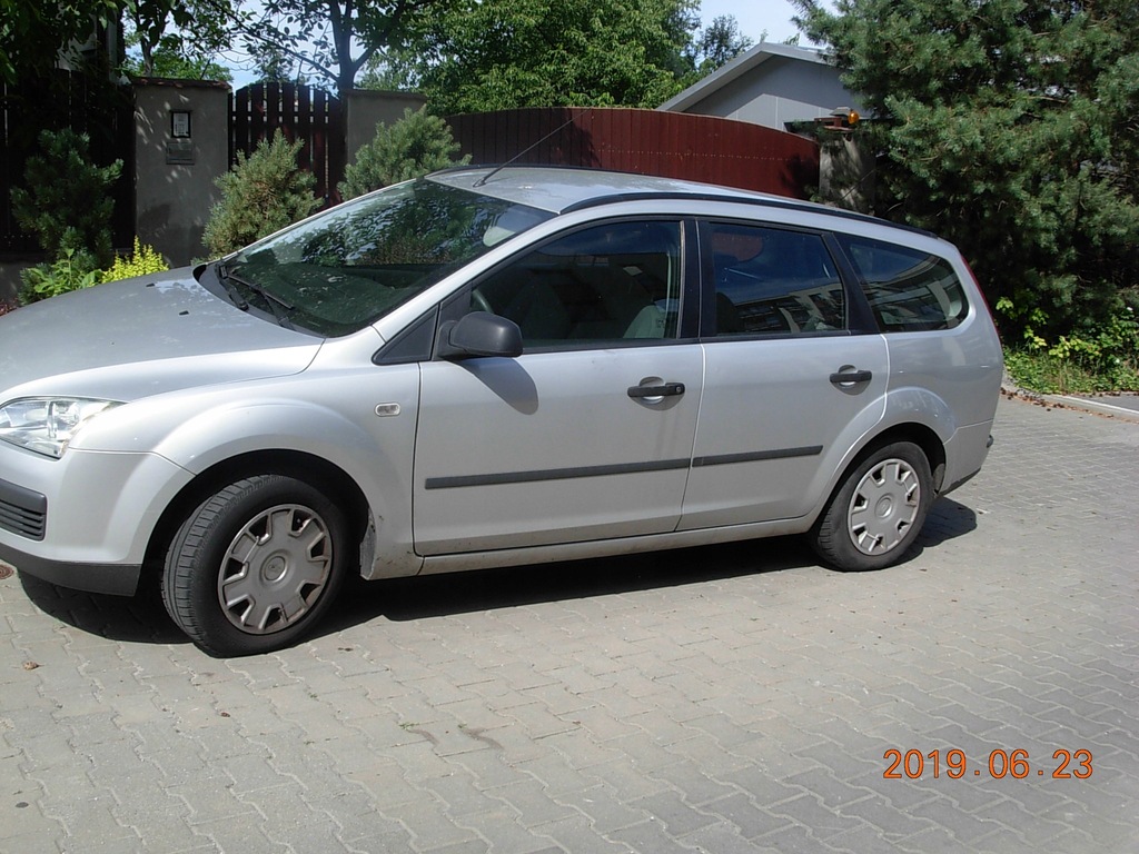 Ford Focus 1.6 TDCI podgrzewana przednia szyba