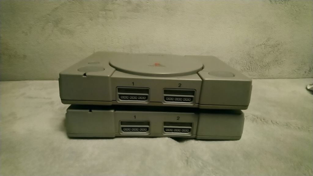 2 x PSX 1002 PAL USZK./NA CZĘŚCI