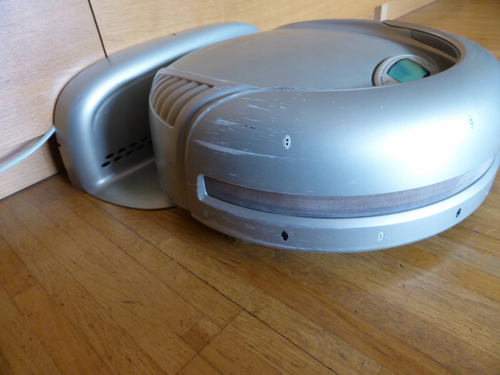 ELECTROLUX TRILOBITE 2.0 ZA2 ROBOT ODKURZACZ 8048350178 oficjalne